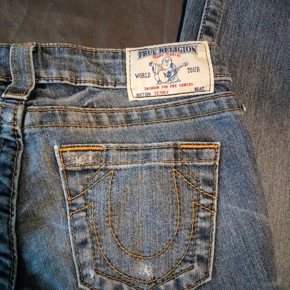 True religion - Picture 1 of 4